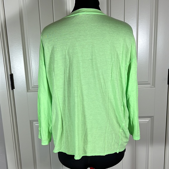 NWOT Sundry Athletic Crew Neck Tee In Lime Green - Picture 3 of 7